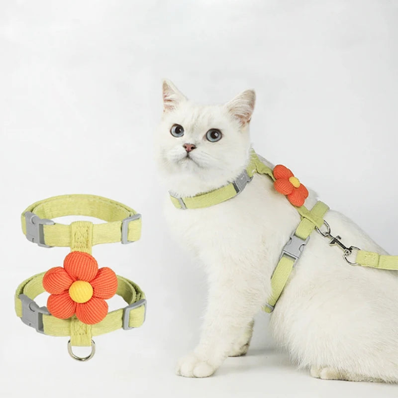 Cat cartoon cross shaped shoulder strap with adjustable size and traction rope for outdoor use suitable for cat traction